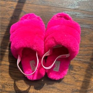 Kids UGG slippers hot pink